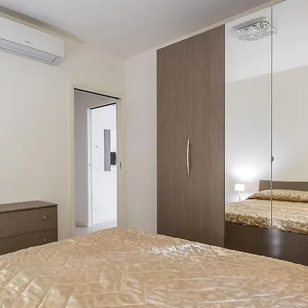 Dimora San Zeno 2 With 4 Sleeps شقة فيرونا